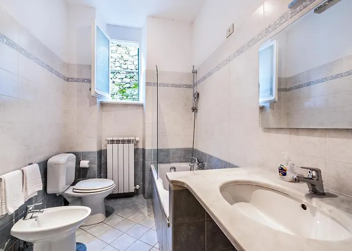 Lia Penzion La Spezia